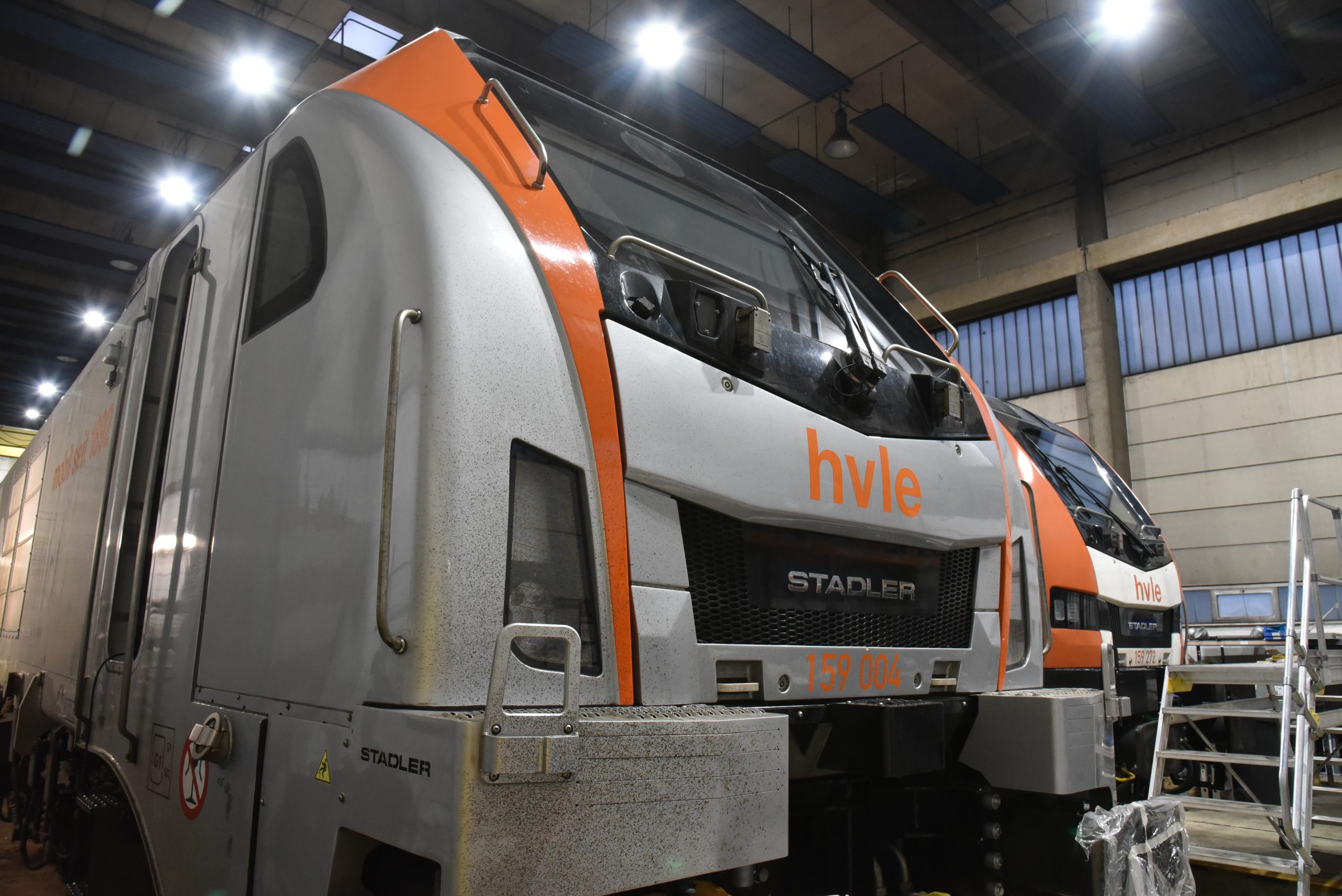 Stadler EuroDual at HVLE workshop
